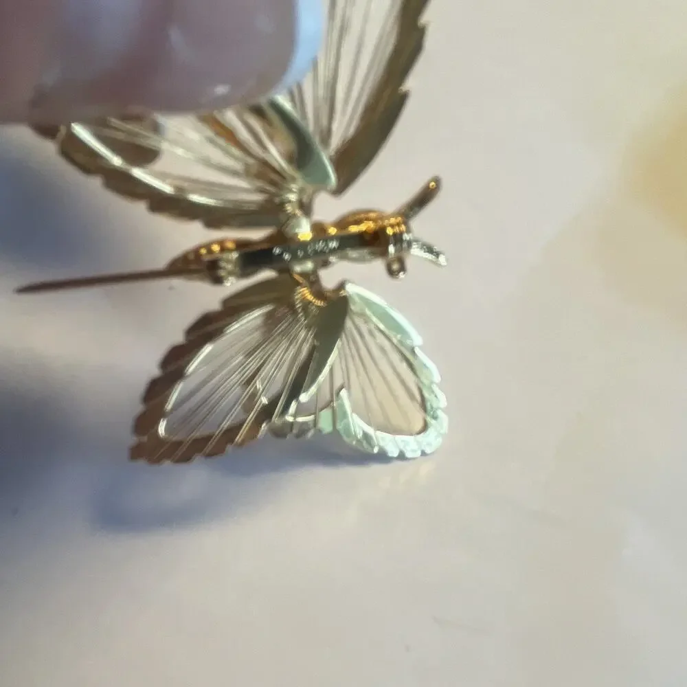 Gold‎ Tone Butterfly Brooch Pin Metal Animals & Insects Theme